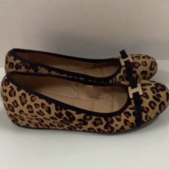 Vaneli Leopard Print Flats Brown and Black - Picture 2 of 6